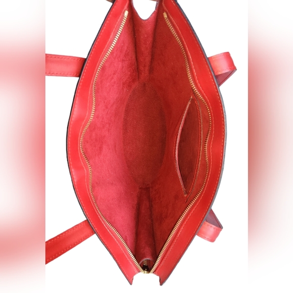 🔥SOLD🔥LOUIS🌻VUITTON EPI Saint Jaques Shoulder Bag - Picture 13 of 15